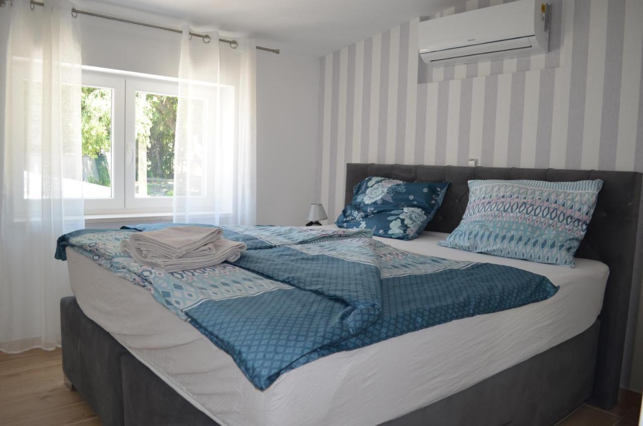 Apartments Korina Crikvenica Buitenkant foto