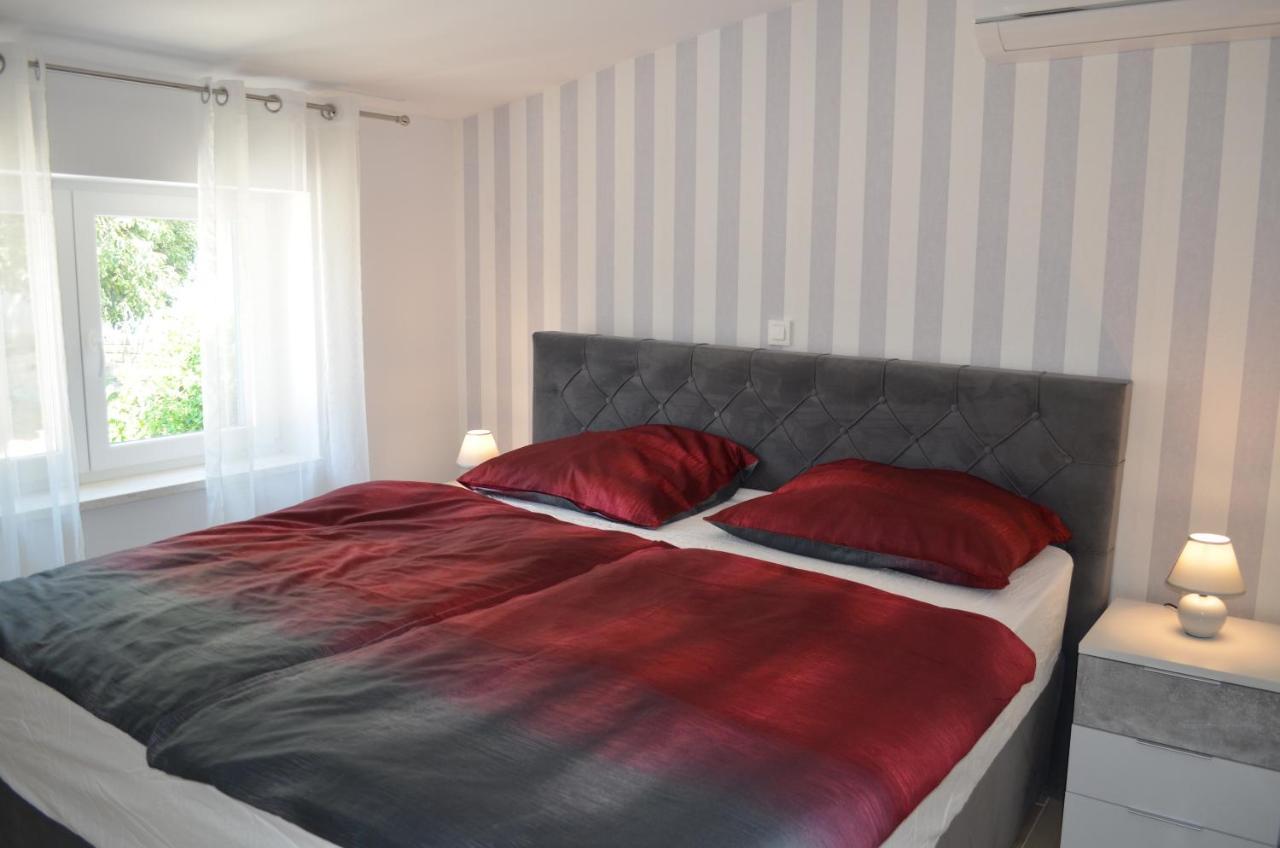 Apartments Korina Crikvenica Buitenkant foto