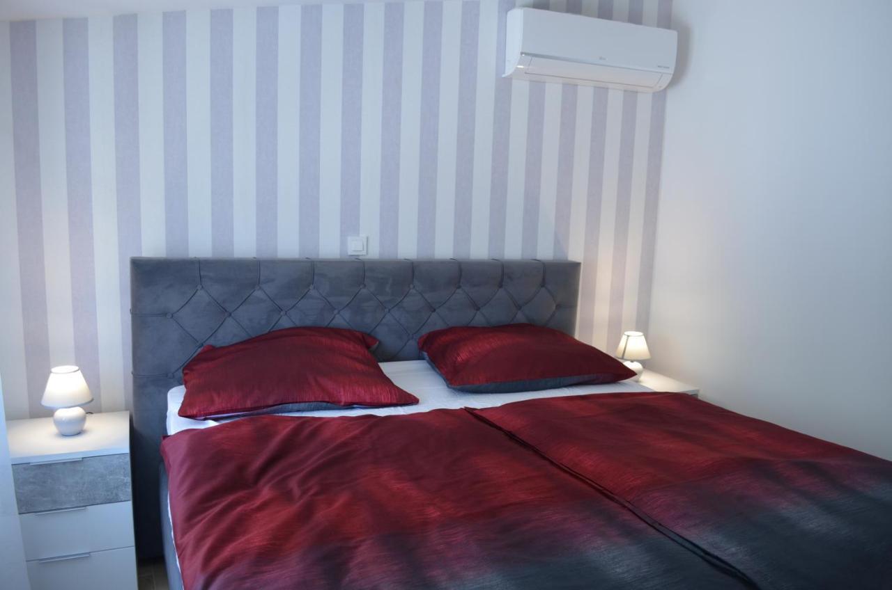 Apartments Korina Crikvenica Buitenkant foto